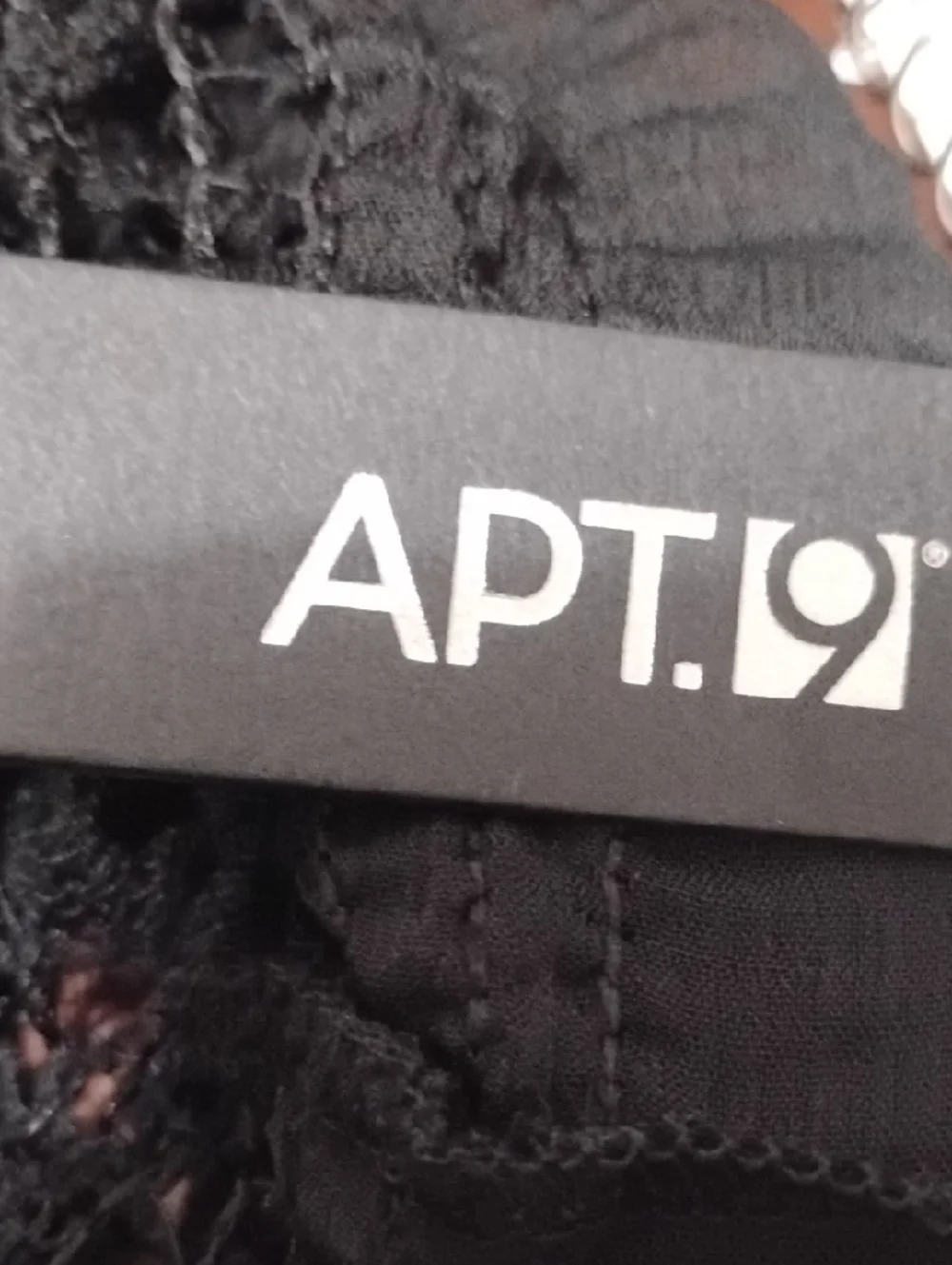 Apt. 9 lightweight black